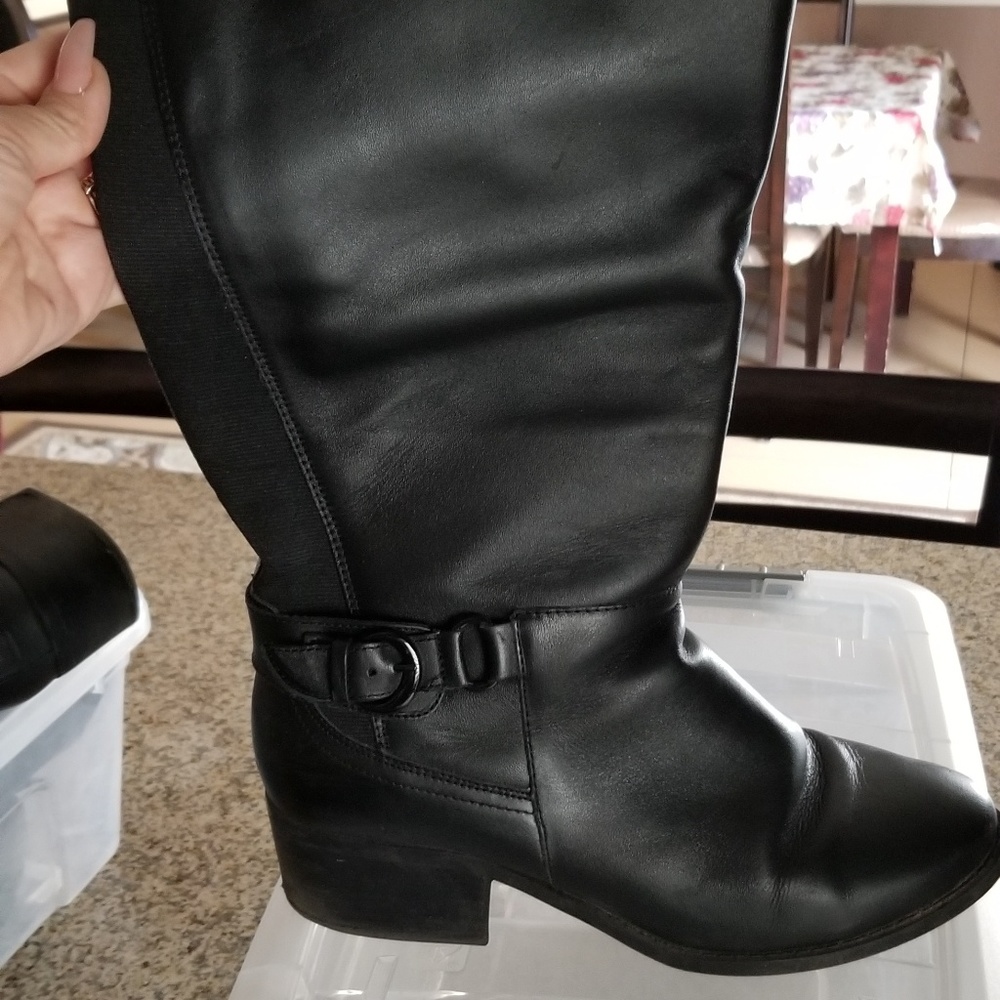 Black boots